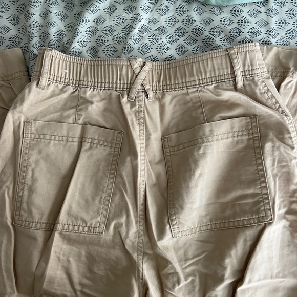 Abercrombie and Fitch Tan Cargo Trousers - Picture 6 of 8